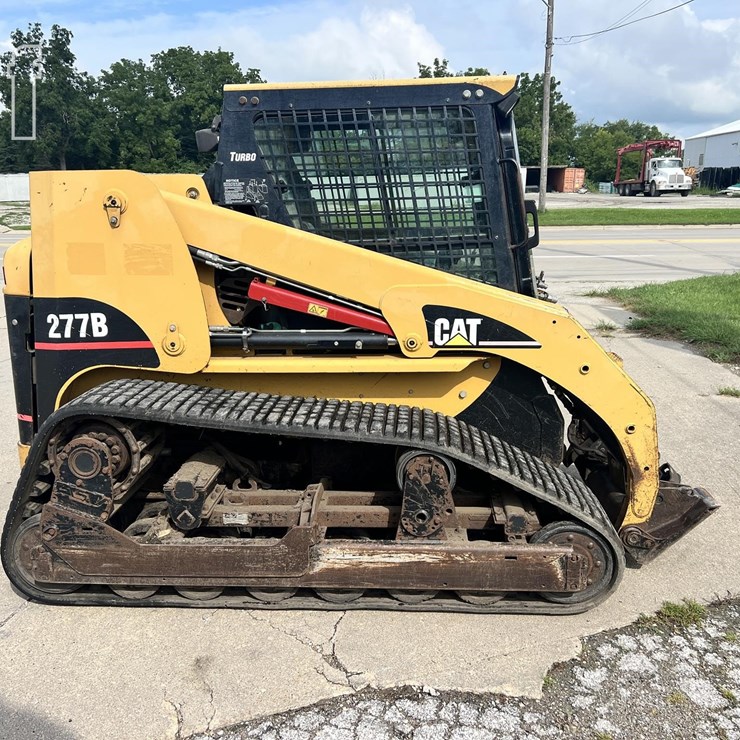 2004 CATERPILLAR 277B