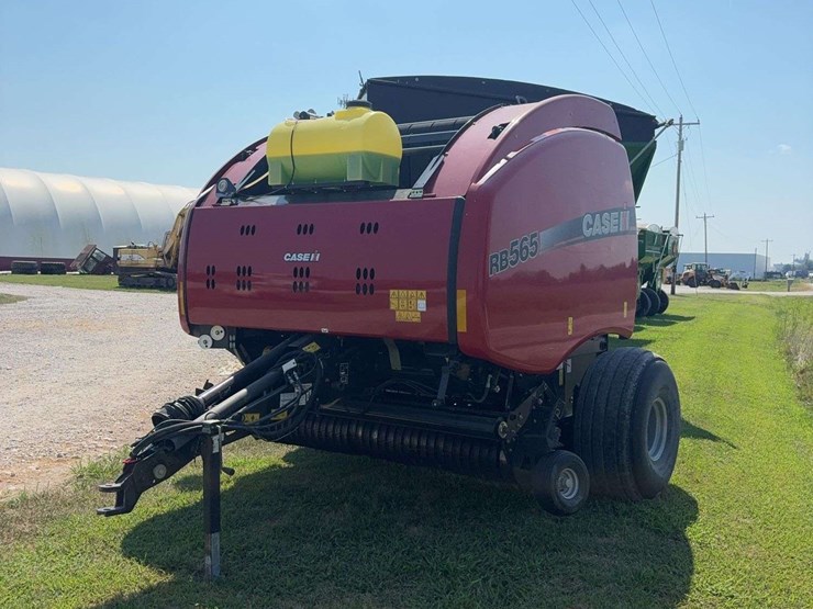 2016-case-ih-rb565-image-2