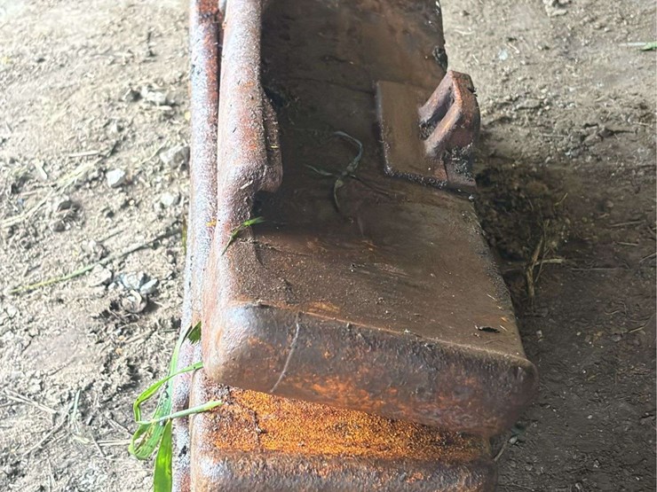 (3)-minneapolis-moline-front-slab-weights-image-3