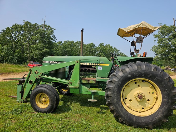1982-john-deere-2940-image-4