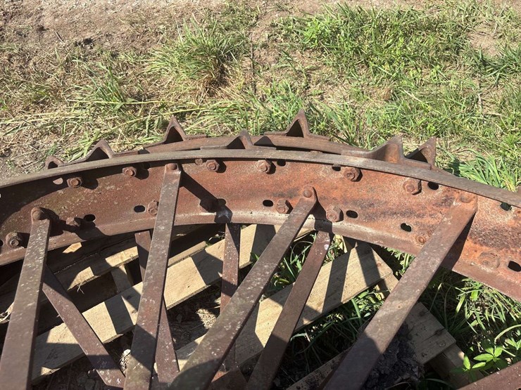 (2)-farmall-f-series-steel-wheels-image-7