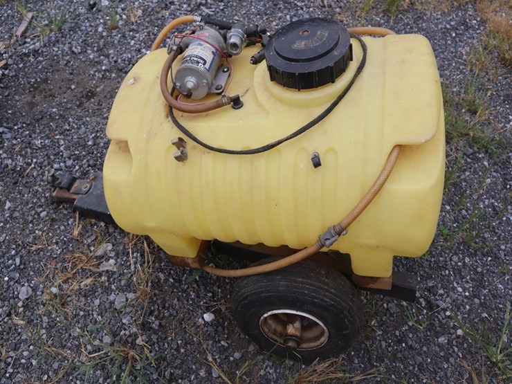 30-gallon-polytank-sprayer-image-4