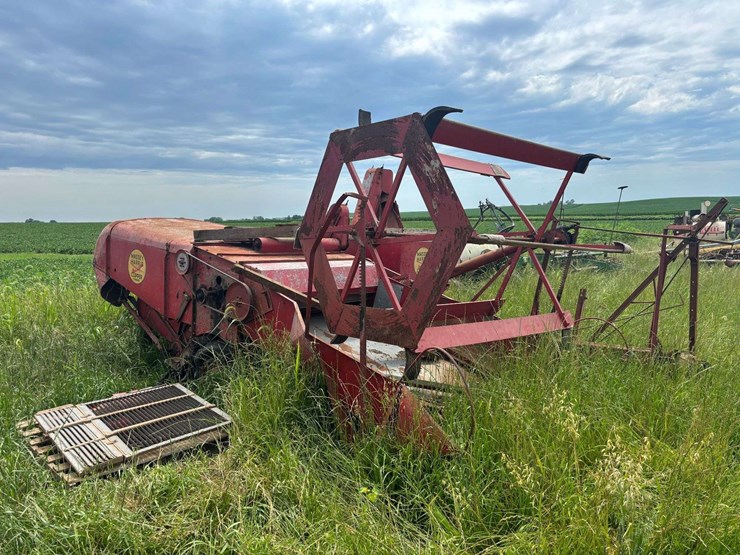 massey-harris-clipper-combine-image-3