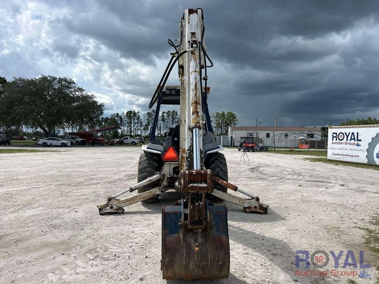 caterpillar-430d-image-26