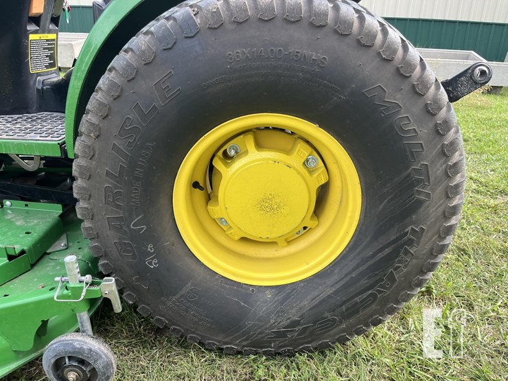 2013-john-deere-2032r-image-9