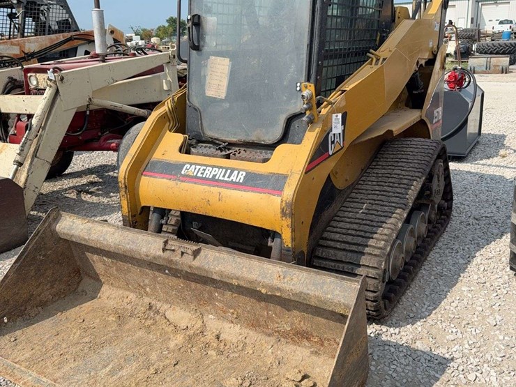caterpillar-257b-image-2