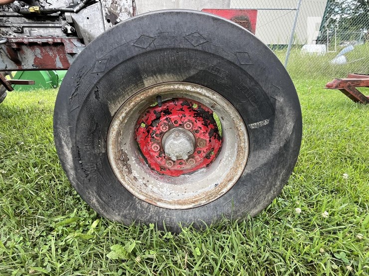 massey-ferguson-1130-image-2