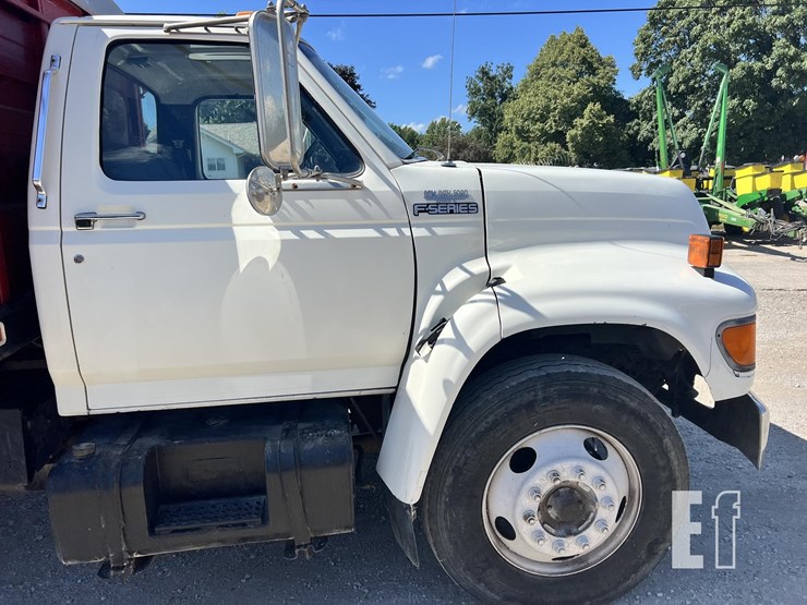 1997-ford-f800-image-17