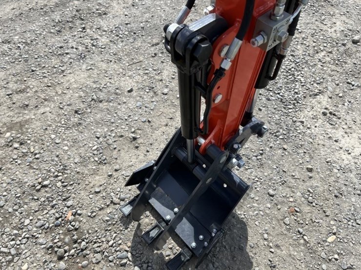 2025-cfg-qk20r-mini-hydraulic-excavator-image-13