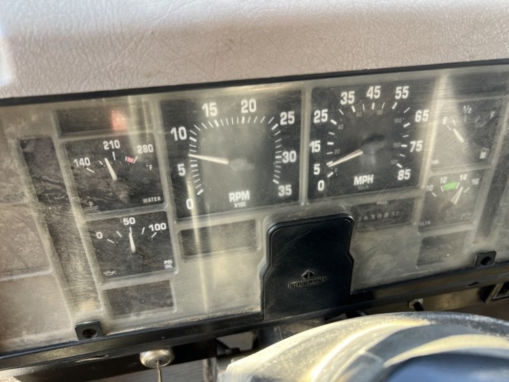 2000-international-4700-image-25
