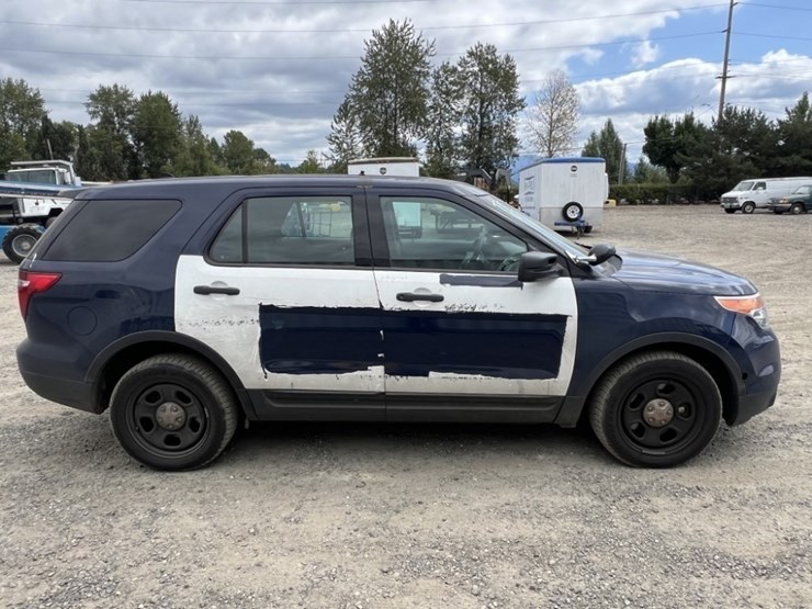 2015-ford-explorer-image-3