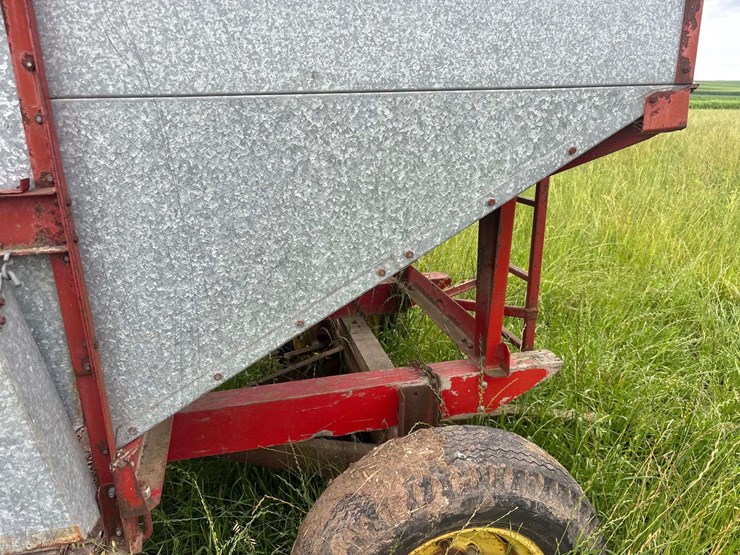 heider-gravity-box-and-john-deere-running-gear-image-17