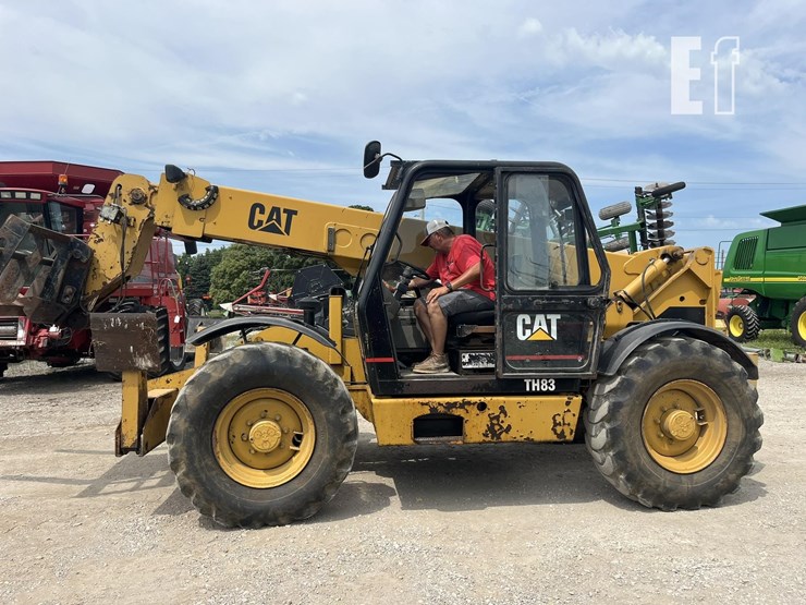 2002-caterpillar-th83-image-1