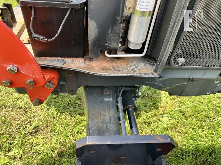 2005-kubota-m125x-image-32