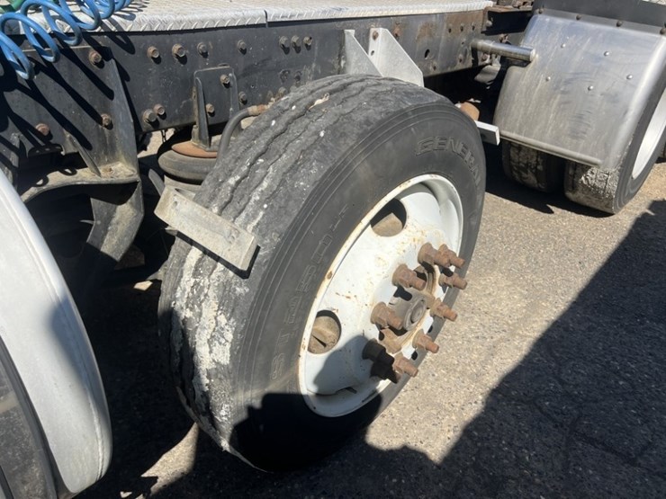 kenworth-w900-image-24