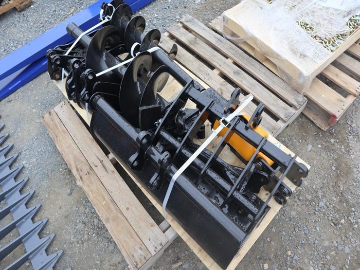 future-excavator-attachments-image-3