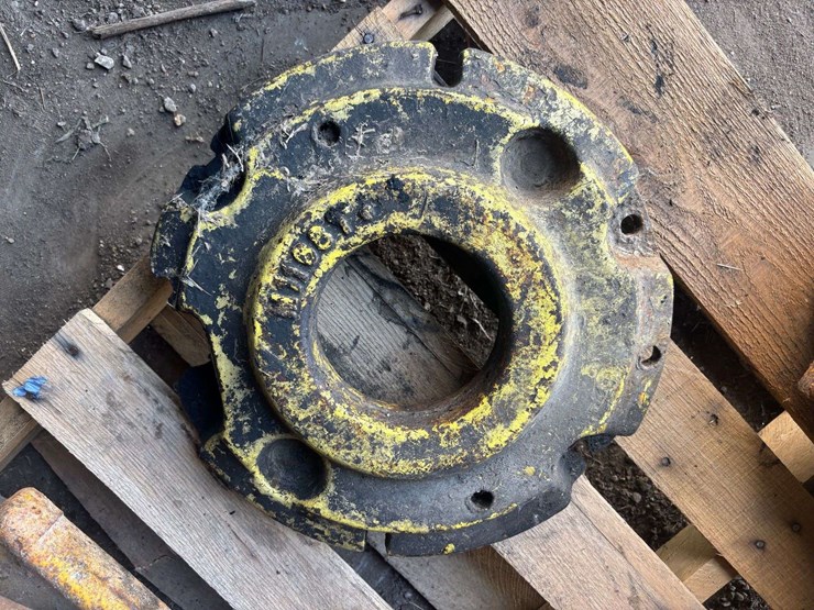 (1)-minneapolis-moline-front-wheel-weight-image-4