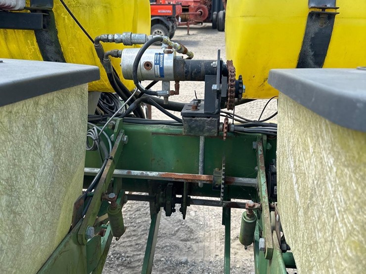 john-deere-7000-image-9