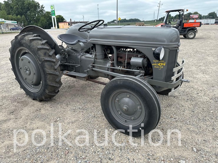 2040-ford-2n-image-3