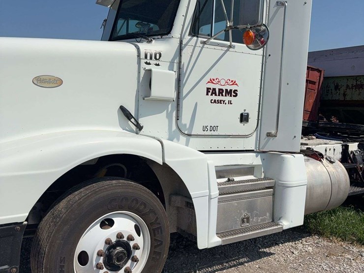 1994-peterbilt-377-image-4
