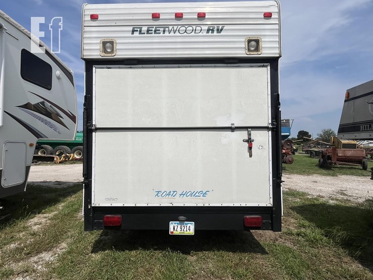2001-fleetwood-terry-sport-26a-image-16