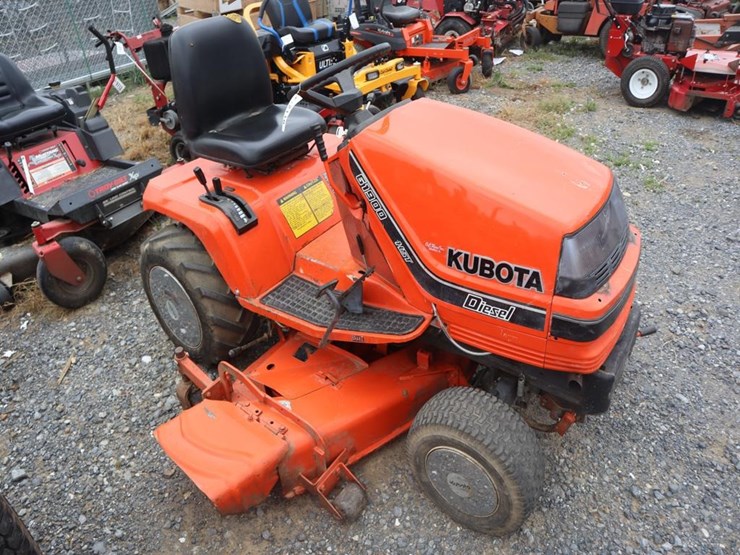 kubota-lawn-tractor-image-2