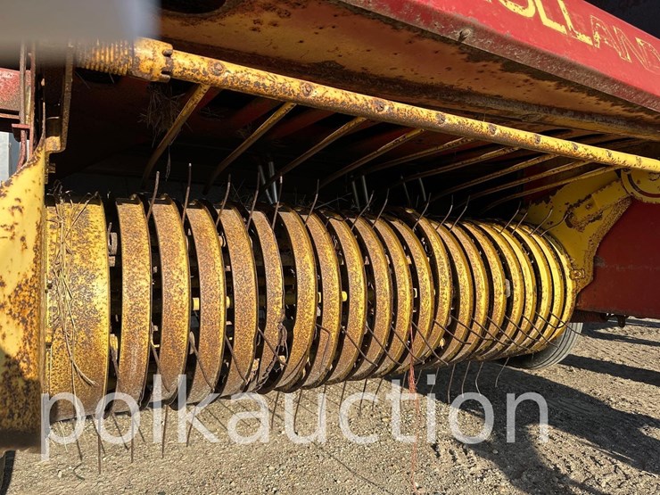 new-holland-273-image-4