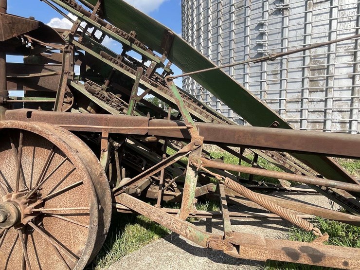 john-deere-corn-binder-image-30
