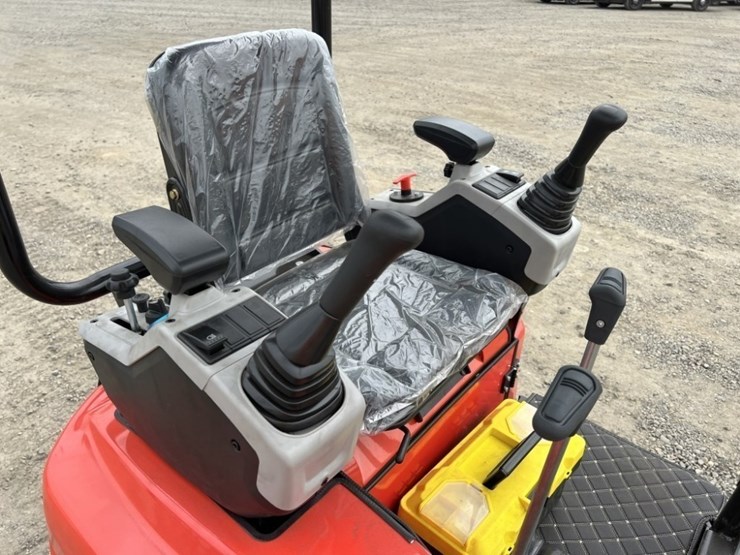 2025-tpm-16-mini-hydraulic-excavator-image-17