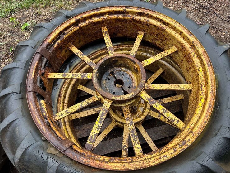 (2)-11-36-tires-on-john-deere-wheels-image-5