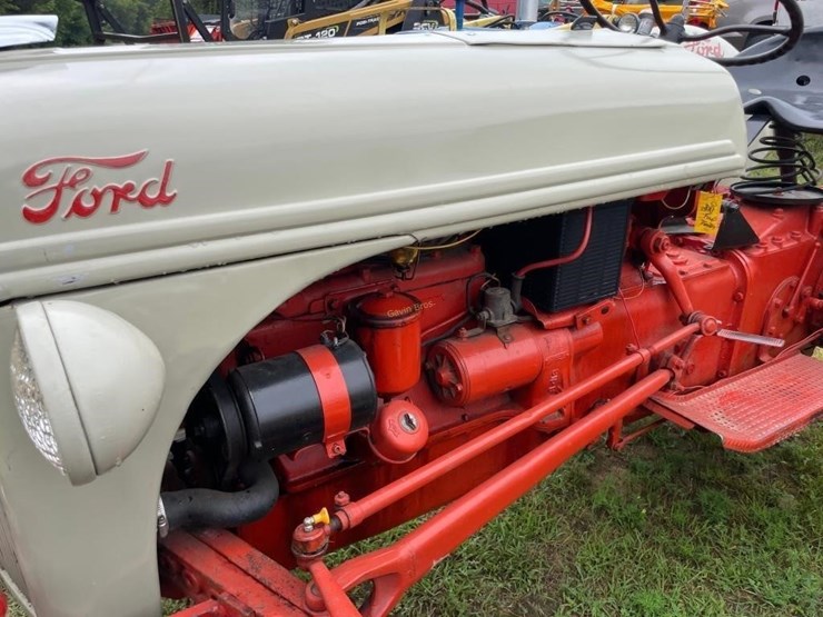 1951-ford-8n-image-6