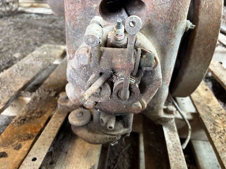 1-1/2-to-2-1/2-hp-international-harvester-la-engine-image-15