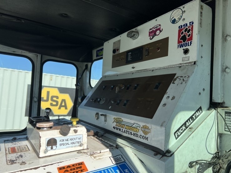 2005-caterpillar-c7-image-29