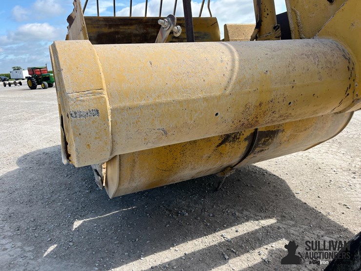 caterpillar-70-image-11