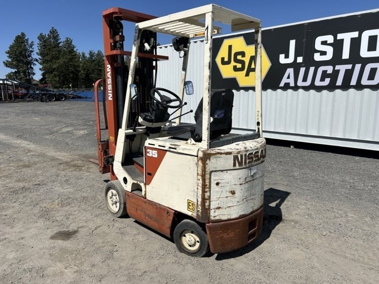 nissan-es35-forklift-image-3