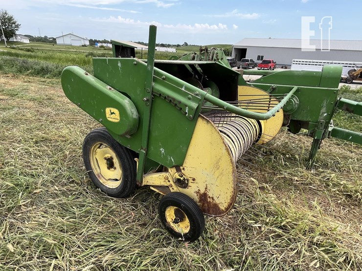 john-deere-24t-image-8