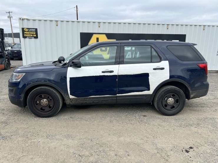 2017-ford-explorer-image-7