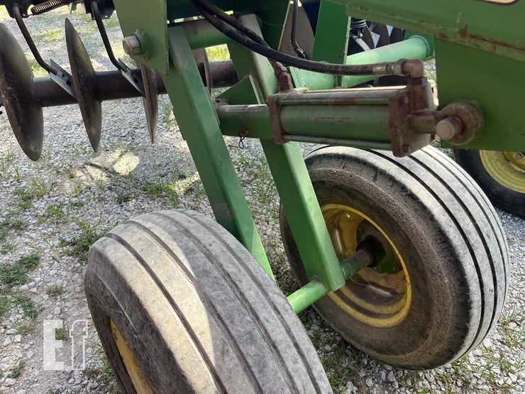 john-deere-630-image-8