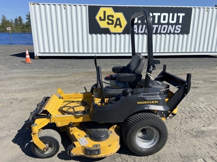 hustler-fastrak-zero-turn-mower-image-2