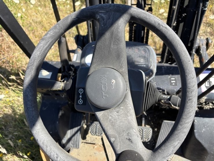 tcm-fg25t7l-forklift-image-11