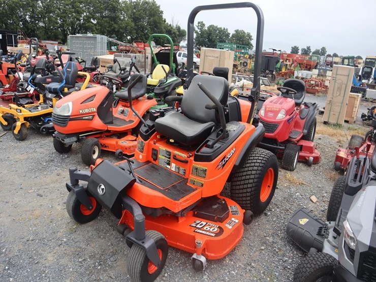 kubota-zd326-image-4