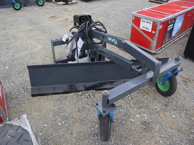 future-ftgr87-skid-steer-grader-image-2