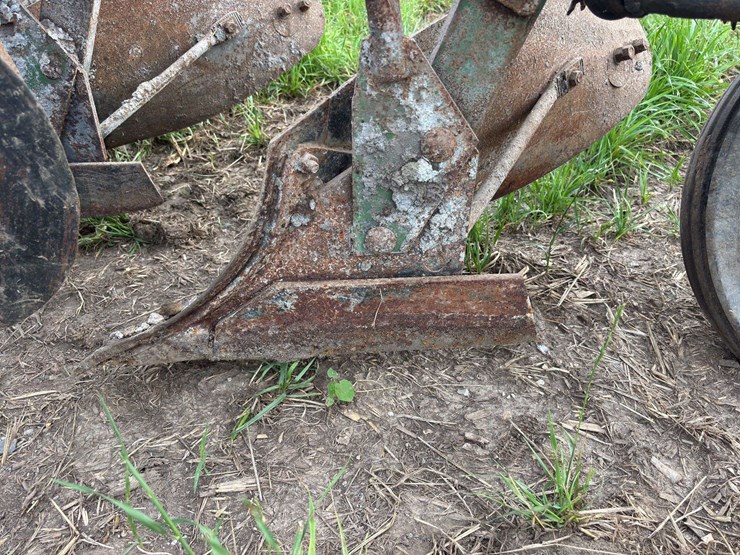 john-deere-14-image-16