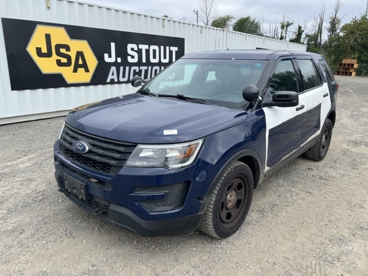 2017-ford-explorer-image-1