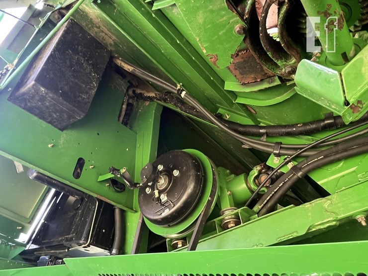 2005-john-deere-9560-sts-image-27