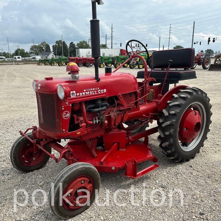951 - FARMALL CUB (SN# 85811)