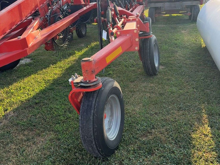 2019-kuhn-sr600-image-11