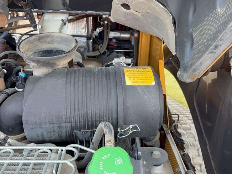 2012-deere-333g-image-26