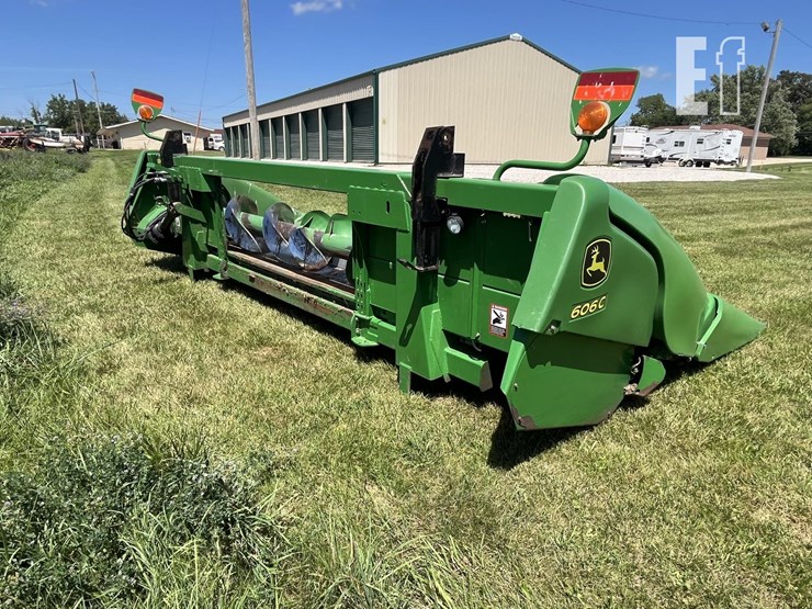 john-deere-606c-image-4