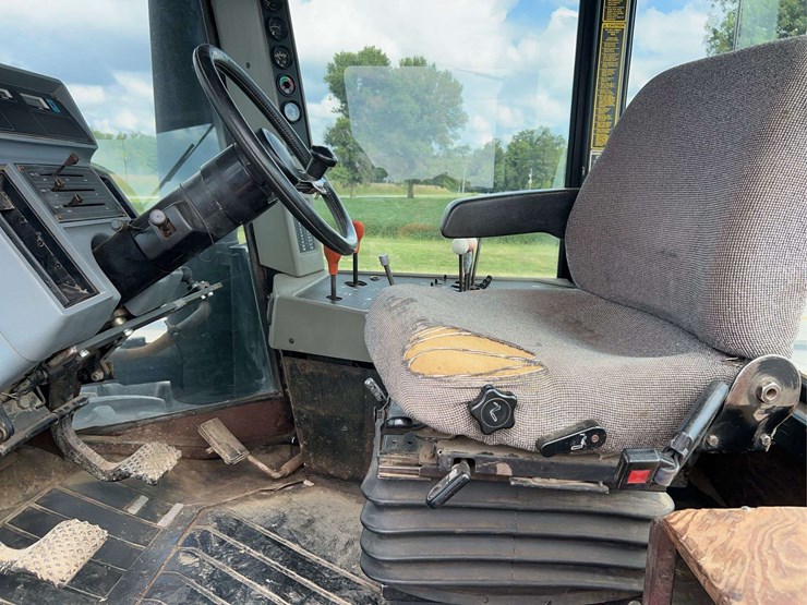 1990-case-ih-9150-image-17